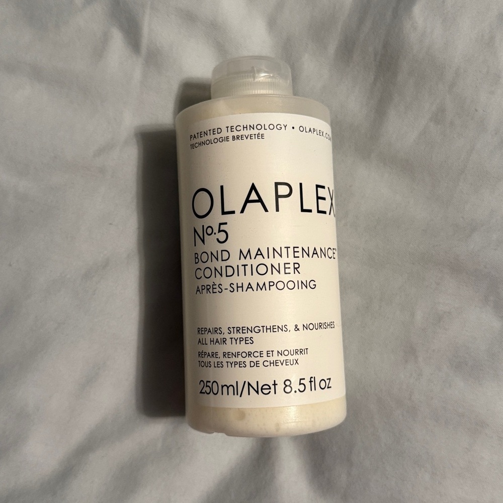 OLAPLEX No.5 Bond Conditioner - White Bottle